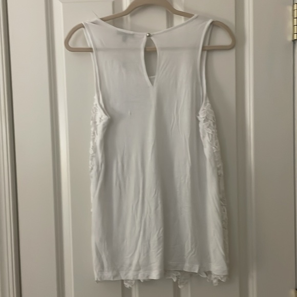 Cupio White Lace Overlay Floral White Tank Top - Size M - Picture 3 of 5